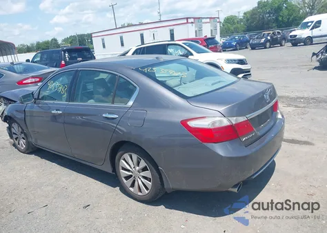 2013 Honda Accord Ex-L V-6 z USA, uszkodzony, nr VIN 1HGCR3F88DA023710